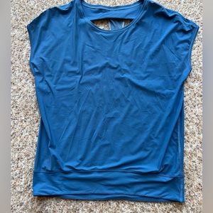 Lululemon Women's Open Drape Back Shirt Mesh 8/10 (20” Across Chest)